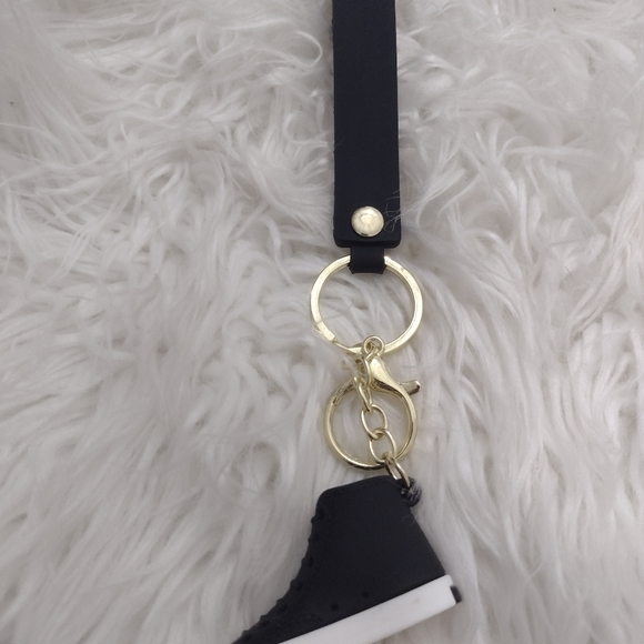 Converse Black KeyChain. - Picture 4 of 4